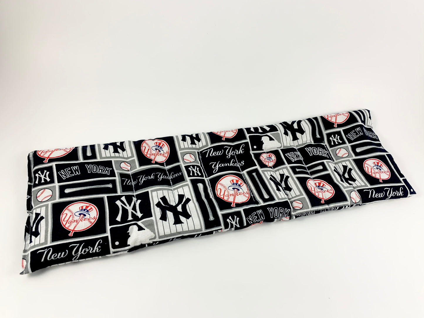 New York Yankees Giant Neck Wrap